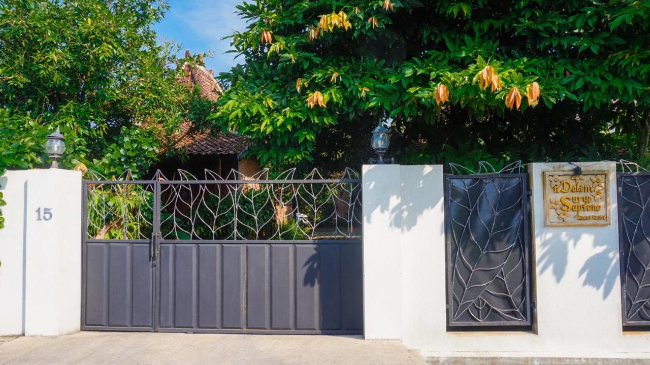 Ndalem Suryo Saptono Guest House Tugu Esterno foto