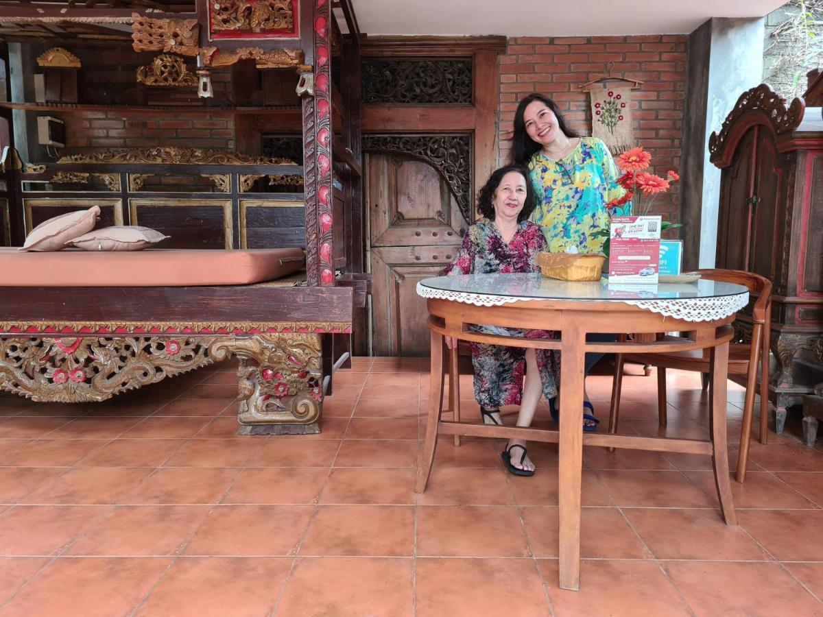 Ndalem Suryo Saptono Guest House Tugu Esterno foto