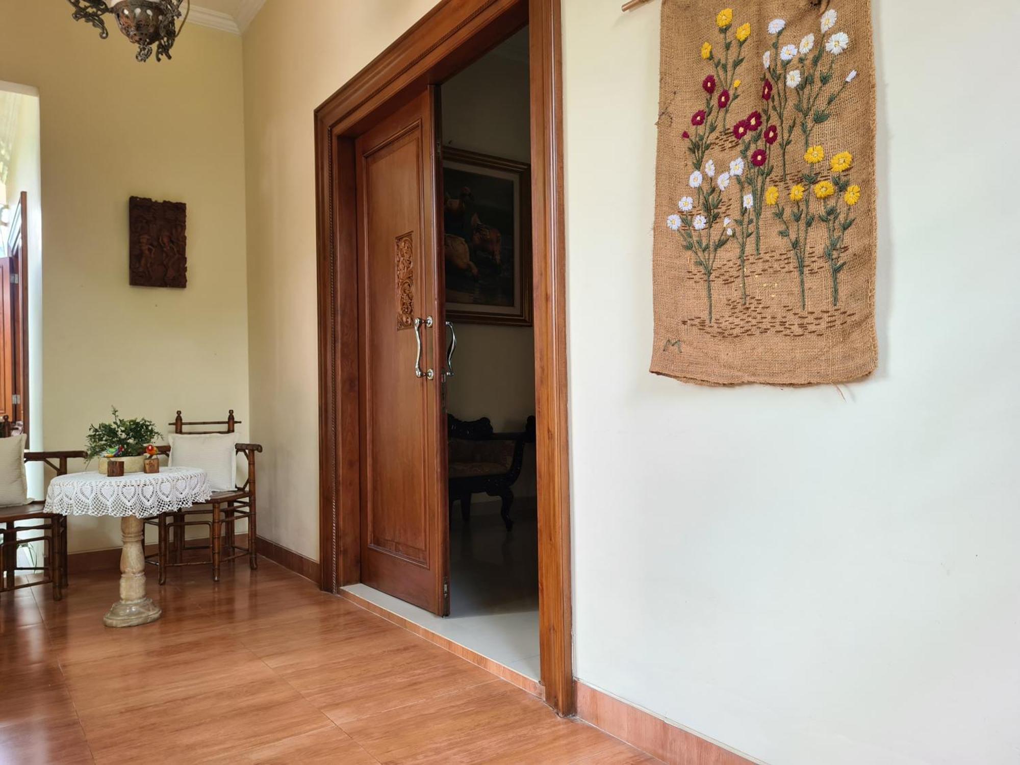 Ndalem Suryo Saptono Guest House Tugu Esterno foto